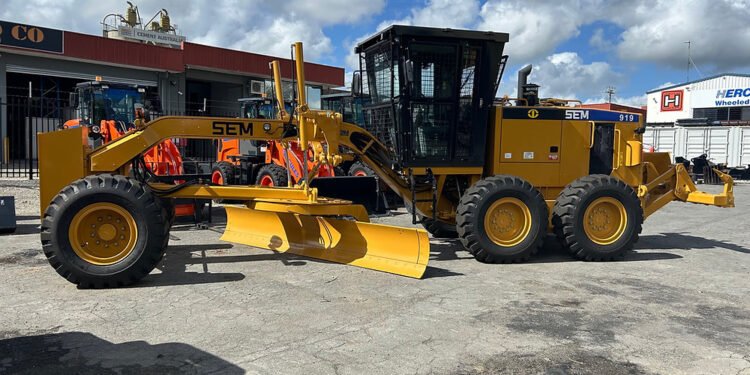 IN STOCK – SEM 919 MOTOR GRADER!!