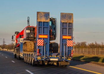 How Skilled Truckers and Haulers Safe Heavy Tools