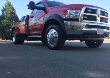 Why It’s Vital to Preserve Your Automobile’s Home windows Clear